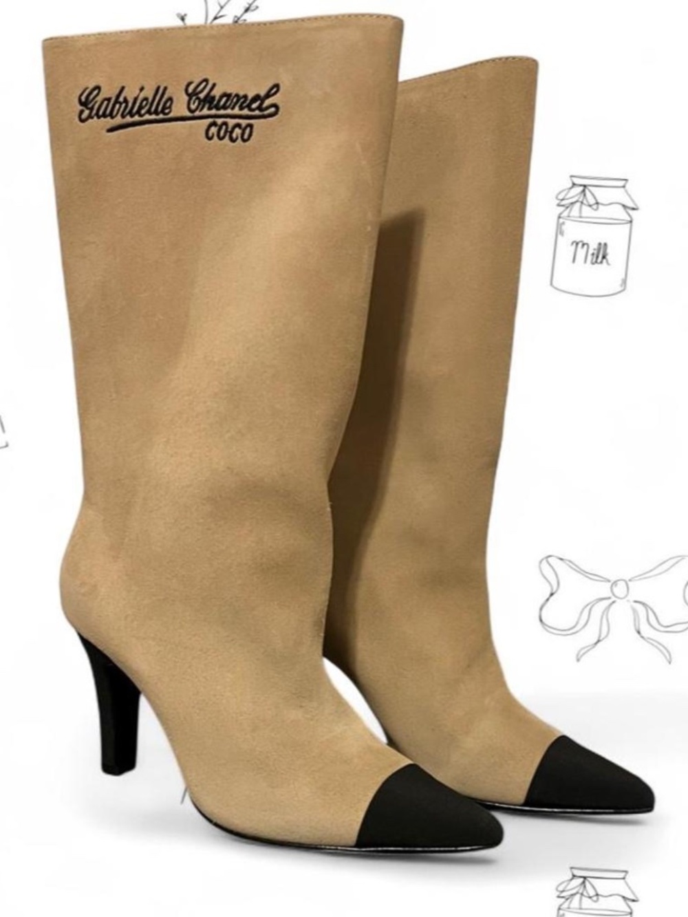 Chanel Gabrielle Chanel Coco boots in tan & cream SZ 37